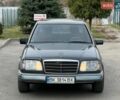 Черный Мерседес Е-Класс, объемом двигателя 2.5 л и пробегом 470 тыс. км за 1800 $, фото 1 на Automoto.ua