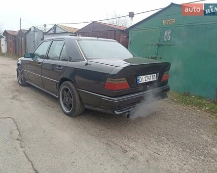 Чорний Мерседес Е-Клас, об'ємом двигуна 3.2 л та пробігом 486 тис. км за 5000 $, фото 6 на Automoto.ua