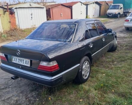 Чорний Мерседес Е-Клас, об'ємом двигуна 0 л та пробігом 440 тис. км за 2500 $, фото 7 на Automoto.ua