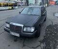 Черный Мерседес Е-Класс, объемом двигателя 2.5 л и пробегом 445 тыс. км за 2199 $, фото 2 на Automoto.ua