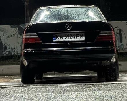 Черный Мерседес Е-Класс, объемом двигателя 2.6 л и пробегом 130 тыс. км за 3000 $, фото 4 на Automoto.ua