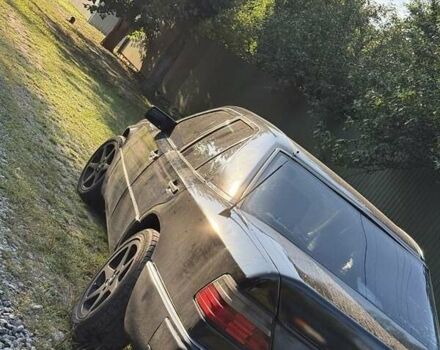 Черный Мерседес Е-Класс, объемом двигателя 2.6 л и пробегом 130 тыс. км за 3000 $, фото 5 на Automoto.ua