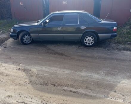 Чорний Мерседес Е-Клас, об'ємом двигуна 0 л та пробігом 440 тис. км за 2500 $, фото 2 на Automoto.ua