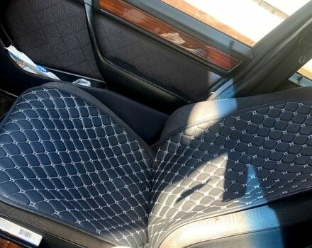 Черный Мерседес Е-Класс, объемом двигателя 2.2 л и пробегом 399 тыс. км за 3200 $, фото 4 на Automoto.ua