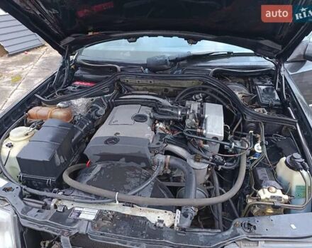 Чорний Мерседес Е-Клас, об'ємом двигуна 2.2 л та пробігом 346 тис. км за 1900 $, фото 15 на Automoto.ua