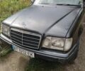 Черный Мерседес Е-Класс, объемом двигателя 2.5 л и пробегом 500 тыс. км за 1100 $, фото 1 на Automoto.ua