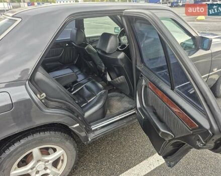 Чорний Мерседес Е-Клас, об'ємом двигуна 2 л та пробігом 488 тис. км за 3200 $, фото 17 на Automoto.ua