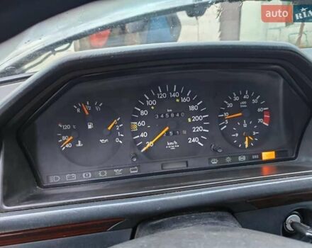 Чорний Мерседес Е-Клас, об'ємом двигуна 2.2 л та пробігом 346 тис. км за 1900 $, фото 14 на Automoto.ua