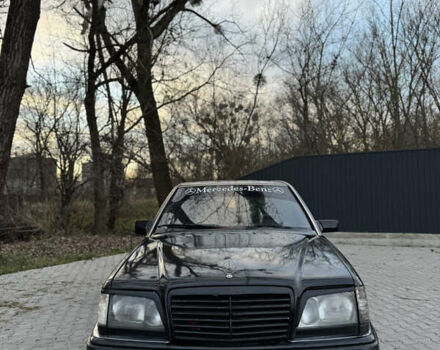 Черный Мерседес Е-Класс, объемом двигателя 2.5 л и пробегом 400 тыс. км за 1999 $, фото 10 на Automoto.ua