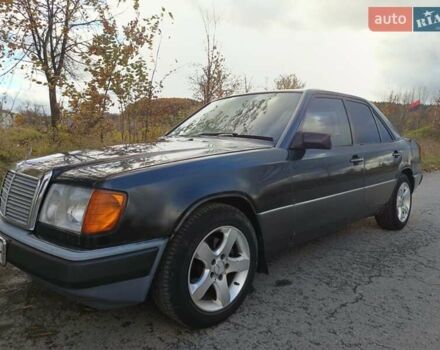 Чорний Мерседес Е-Клас, об'ємом двигуна 2.2 л та пробігом 346 тис. км за 1900 $, фото 5 на Automoto.ua