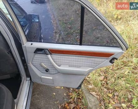 Чорний Мерседес Е-Клас, об'ємом двигуна 2.2 л та пробігом 346 тис. км за 1900 $, фото 8 на Automoto.ua