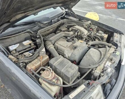 Чорний Мерседес Е-Клас, об'ємом двигуна 2 л та пробігом 488 тис. км за 3200 $, фото 1 на Automoto.ua