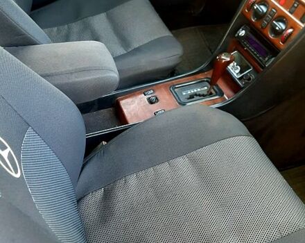 Чорний Мерседес Е-Клас, об'ємом двигуна 2.5 л та пробігом 278 тис. км за 2500 $, фото 9 на Automoto.ua