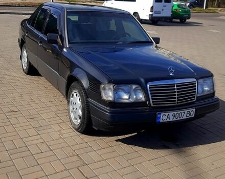 Чорний Мерседес Е-Клас, об'ємом двигуна 2.5 л та пробігом 278 тис. км за 2500 $, фото 12 на Automoto.ua