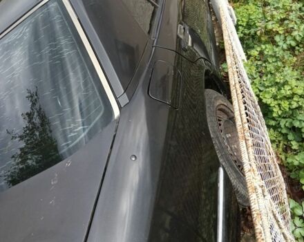 Черный Мерседес Е-Класс, объемом двигателя 2.5 л и пробегом 500 тыс. км за 800 $, фото 2 на Automoto.ua