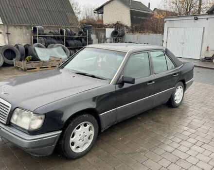 Чорний Мерседес Е-Клас, об'ємом двигуна 2.5 л та пробігом 535 тис. км за 3000 $, фото 1 на Automoto.ua