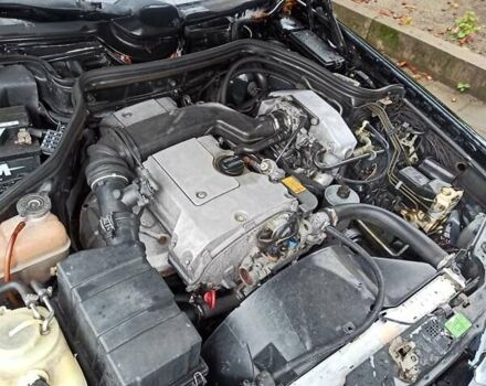 Черный Мерседес Е-Класс, объемом двигателя 2.2 л и пробегом 520 тыс. км за 4600 $, фото 8 на Automoto.ua