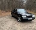 Чорний Мерседес Е-Клас, об'ємом двигуна 2.2 л та пробігом 442 тис. км за 5000 $, фото 1 на Automoto.ua