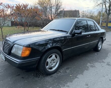 Черный Мерседес Е-Класс, объемом двигателя 2.2 л и пробегом 285 тыс. км за 2450 $, фото 1 на Automoto.ua