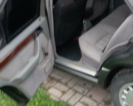 Черный Мерседес Е-Класс, объемом двигателя 2.2 л и пробегом 355 тыс. км за 2900 $, фото 2 на Automoto.ua