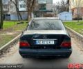 Черный Мерседес Е-Класс, объемом двигателя 2.8 л и пробегом 200 тыс. км за 1799 $, фото 4 на Automoto.ua