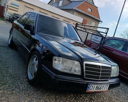 Черный Мерседес Е-Класс, объемом двигателя 2.8 л и пробегом 356 тыс. км за 6250 $, фото 4 на Automoto.ua