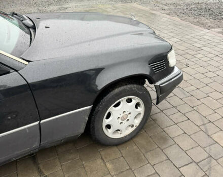 Чорний Мерседес Е-Клас, об'ємом двигуна 2.5 л та пробігом 535 тис. км за 3000 $, фото 7 на Automoto.ua