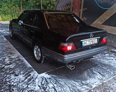 Черный Мерседес Е-Класс, объемом двигателя 2.2 л и пробегом 520 тыс. км за 4600 $, фото 10 на Automoto.ua