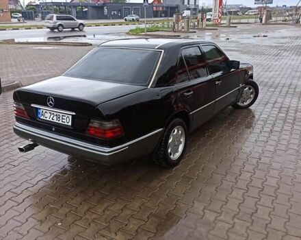 Черный Мерседес Е-Класс, объемом двигателя 2.2 л и пробегом 520 тыс. км за 4600 $, фото 1 на Automoto.ua