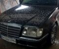 Черный Мерседес Е-Класс, объемом двигателя 2.2 л и пробегом 500 тыс. км за 1500 $, фото 2 на Automoto.ua