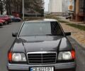 Черный Мерседес Е-Класс, объемом двигателя 2.5 л и пробегом 670 тыс. км за 3500 $, фото 6 на Automoto.ua