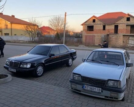 Черный Мерседес Е-Класс, объемом двигателя 2.8 л и пробегом 356 тыс. км за 6250 $, фото 16 на Automoto.ua