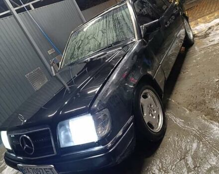 Чорний Мерседес Е-Клас, об'ємом двигуна 2.5 л та пробігом 447 тис. км за 2200 $, фото 9 на Automoto.ua