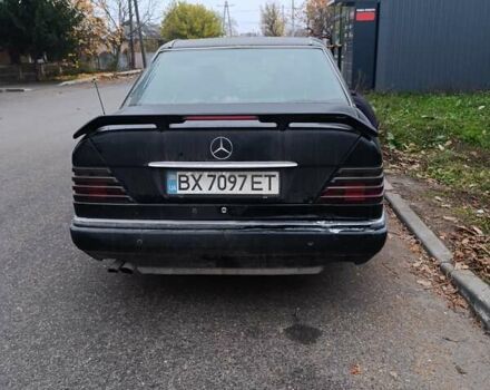Чорний Мерседес Е-Клас, об'ємом двигуна 2.5 л та пробігом 447 тис. км за 2200 $, фото 1 на Automoto.ua
