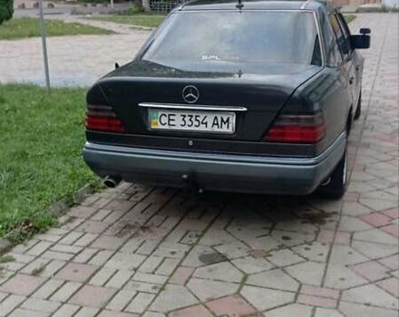 Черный Мерседес Е-Класс, объемом двигателя 2.2 л и пробегом 355 тыс. км за 2900 $, фото 9 на Automoto.ua