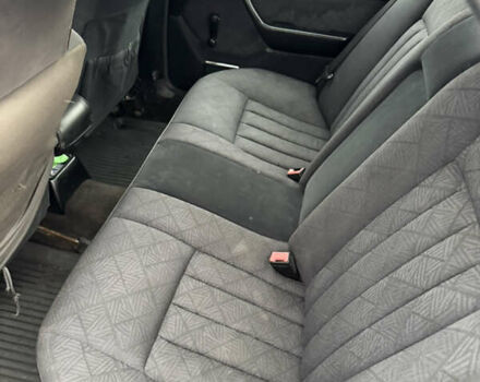 Чорний Мерседес Е-Клас, об'ємом двигуна 2.5 л та пробігом 535 тис. км за 3000 $, фото 13 на Automoto.ua