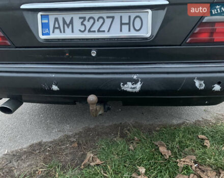 Черный Мерседес Е-Класс, объемом двигателя 2.2 л и пробегом 630 тыс. км за 2700 $, фото 21 на Automoto.ua