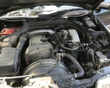 Черный Мерседес Е-Класс, объемом двигателя 2 л и пробегом 450 тыс. км за 3999 $, фото 4 на Automoto.ua