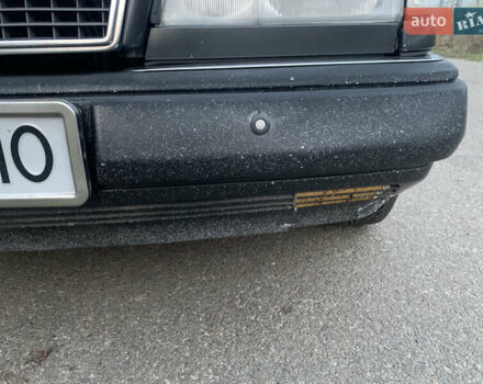 Черный Мерседес Е-Класс, объемом двигателя 2.2 л и пробегом 630 тыс. км за 2700 $, фото 18 на Automoto.ua