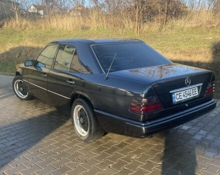 Черный Мерседес Е-Класс, объемом двигателя 2.5 л и пробегом 2 тыс. км за 4500 $, фото 2 на Automoto.ua