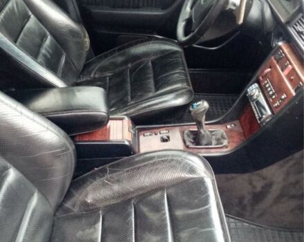 Черный Мерседес Е-Класс, объемом двигателя 2.3 л и пробегом 401 тыс. км за 4000 $, фото 14 на Automoto.ua