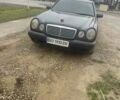 Черный Мерседес Е-Класс, объемом двигателя 2 л и пробегом 435 тыс. км за 3000 $, фото 1 на Automoto.ua