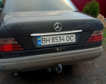 Чорний Мерседес Е-Клас, об'ємом двигуна 2.5 л та пробігом 360 тис. км за 2500 $, фото 3 на Automoto.ua