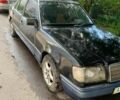 Черный Мерседес Е-Класс, объемом двигателя 3 л и пробегом 889 тыс. км за 2500 $, фото 1 на Automoto.ua