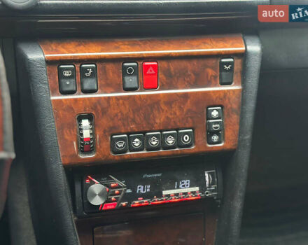 Черный Мерседес Е-Класс, объемом двигателя 2.8 л и пробегом 358 тыс. км за 4500 $, фото 15 на Automoto.ua