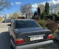 Черный Мерседес Е-Класс, объемом двигателя 2.2 л и пробегом 400 тыс. км за 800 $, фото 4 на Automoto.ua