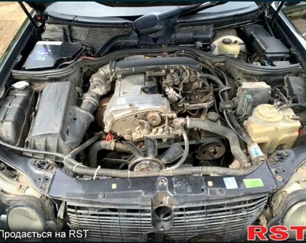 Черный Мерседес Е-Класс, объемом двигателя 2.3 л и пробегом 0 тыс. км за 2299 $, фото 7 на Automoto.ua