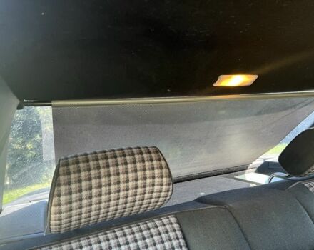 Черный Мерседес Е-Класс, объемом двигателя 2.2 л и пробегом 387 тыс. км за 3700 $, фото 13 на Automoto.ua