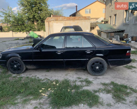 Чорний Мерседес Е-Клас, об'ємом двигуна 2.8 л та пробігом 404 тис. км за 2300 $, фото 4 на Automoto.ua