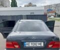 Черный Мерседес Е-Класс, объемом двигателя 2.3 л и пробегом 250 тыс. км за 2000 $, фото 1 на Automoto.ua